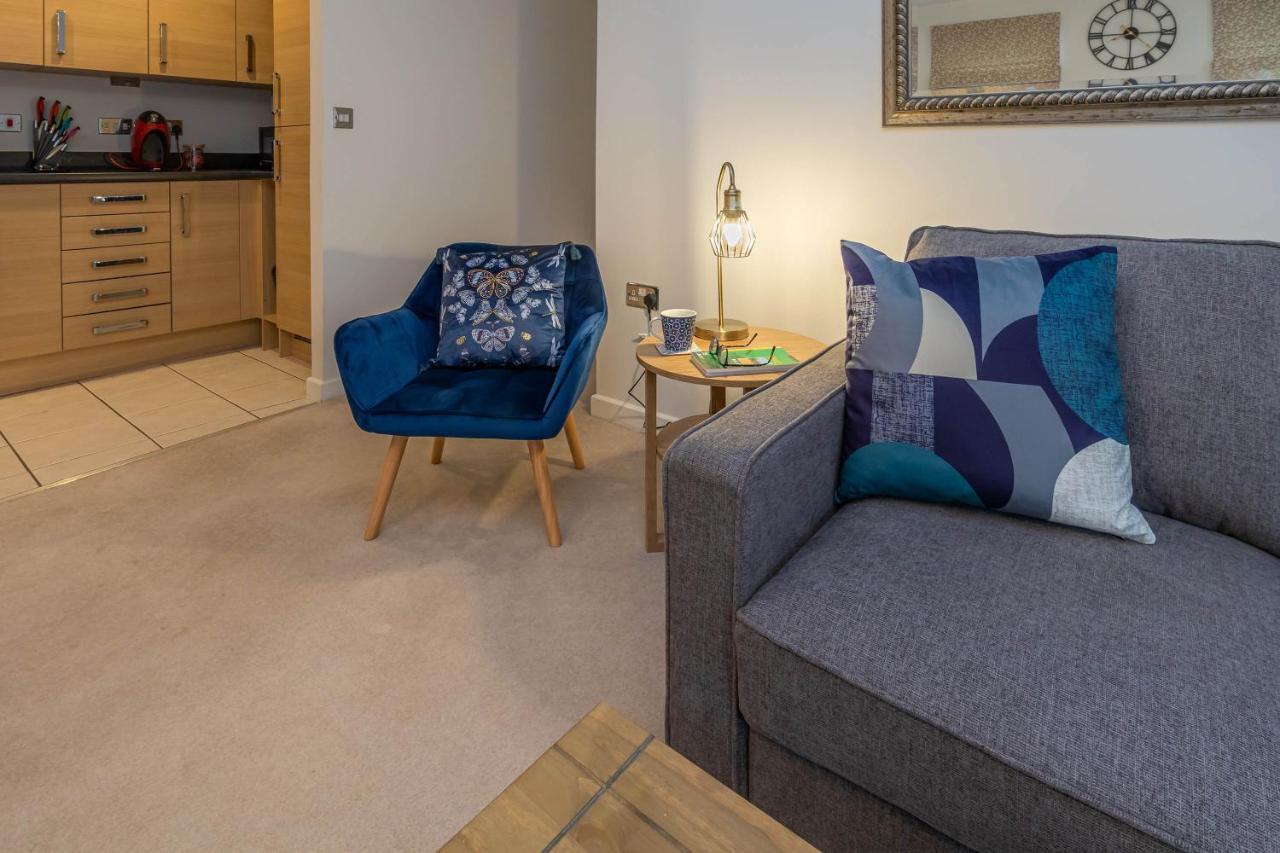 The Augustine - Modern Two Bed Ground Floor Apartment With Parking Canterbury Luaran gambar