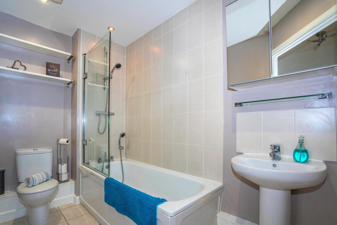 The Augustine - Modern Two Bed Ground Floor Apartment With Parking Canterbury Luaran gambar
