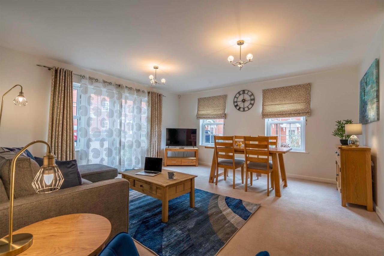 The Augustine - Modern Two Bed Ground Floor Apartment With Parking Canterbury Luaran gambar