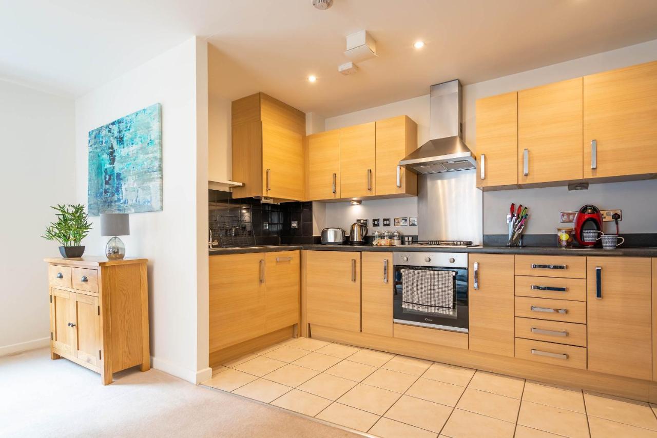 The Augustine - Modern Two Bed Ground Floor Apartment With Parking Canterbury Luaran gambar