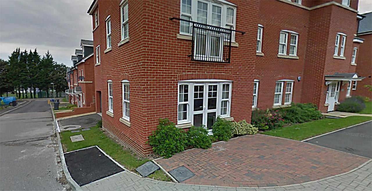The Augustine - Modern Two Bed Ground Floor Apartment With Parking Canterbury Luaran gambar